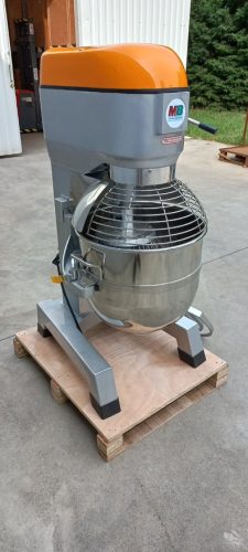 BTC60 habverő keverő gép, 60 literes, 3 sebesség, 3 keverő szerszám, 230V