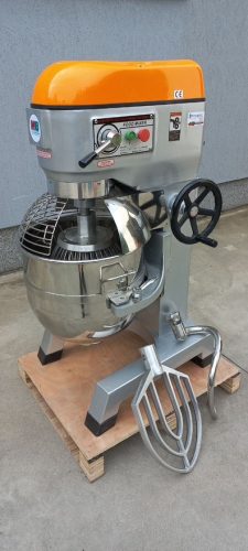 BTC60 habverő keverő gép, 60 literes, 3 sebesség, 3 keverő szerszám, 230V