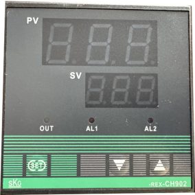   Sütőkemence hőfokszabályzó, 0-400 Celsius, 24VAC, 96x96 mm, K-típ szondához, digitális (gőzcsöves kemence)